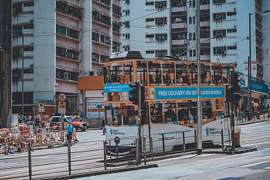公厕人形尿便器调教粪便：奇幻都市：尿便器守护者养成记-1