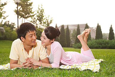 少妇被按摩师摸到高潮：揭秘按摩奇遇：如何安全享受按摩带来的身心放松之旅