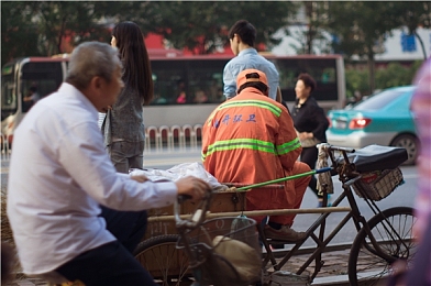 漂亮丰年经的外观与特点介绍：千年古韵，家具珍宝：美丽丰年经，传承家居美学之道-3