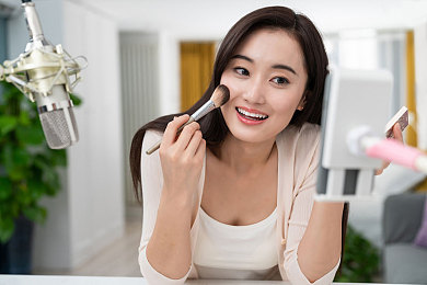 91w乳液78wyw永久区域-：科技领航，服务永续：91w乳液刷新护肤行业新纪元-2