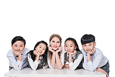 王者女性角色全身没有小爱心：破茧成蝶，舞动江湖：揭秘《王者荣耀》独特女性角色魅力