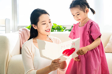 女人不穿衣服的软件内裤：隐私守护，智能内裤新体验