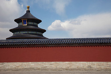 草莓视频成人app下载：网络清朗守护者：揭秘违规APP，共筑健康网络环境