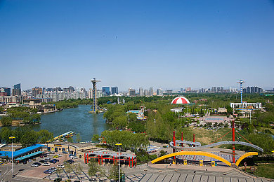 播播开心激情网：游戏乐园激情狂欢，共创欢乐竞技巅峰