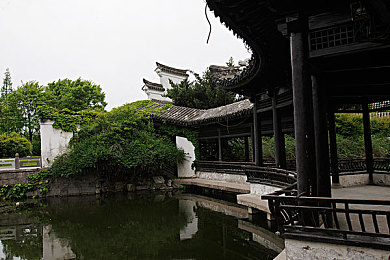 双人床上剧烈运动软件：科技助力情侣互动新体验：揭秘神秘“床上运动”软件独特魅力-2