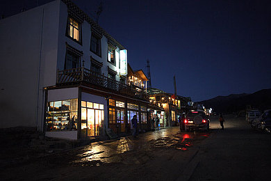久热热热：清凉避暑大作战，夏日凉风尽享游-2