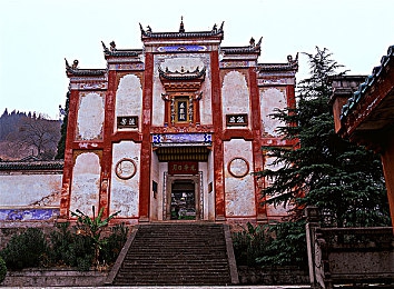 男生把小困困进男生困里电视剧：青春困境大冒险，友爱情感笑不停