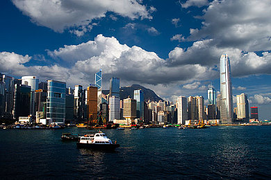 欧美激情精品一区二区：畅游激情战场，策略养成传奇之旅