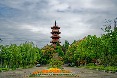 37西方大但人文艺术馆：艺术迷踪，时空探险之旅