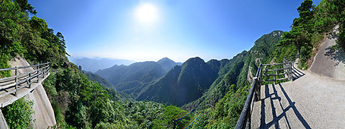 英语老师的胸怀：知识播撒，心海导航，成长之旅-2