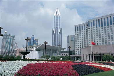 边捏奶边打扑克：趣味健身新潮流：捏奶打扑克，释放压力提升技能的娱乐新境界