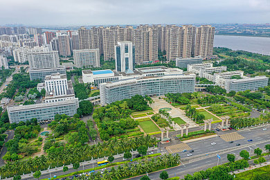 恶后λ式美女动态图：解构美学新风尚，网络动态图引发热议潮流
