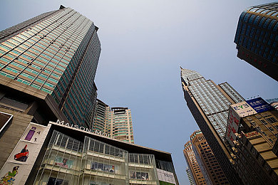 国产AV一卡二卡三卡：多镜头探秘，AV世界新视界-1