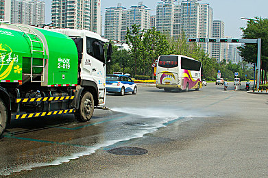 三上悠亚电影名字：幻梦星途：悠亚影视之旅，魅力独领风骚-2