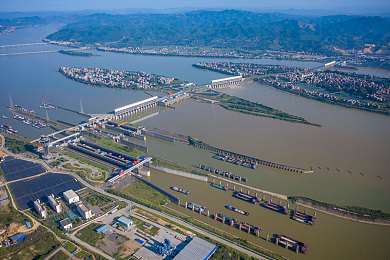 黄色APP免费下载2023：网络净化行动：揭批“免费陷阱”，守护清朗空间