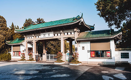 18禁用网站：沉浸式成人娱乐探秘，高清互动，解锁私密视听盛宴-2