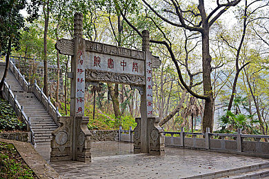 免费下载黄色APP2023：数字时代阴影：揭秘网络黄APP隐秘生存与挑战-3