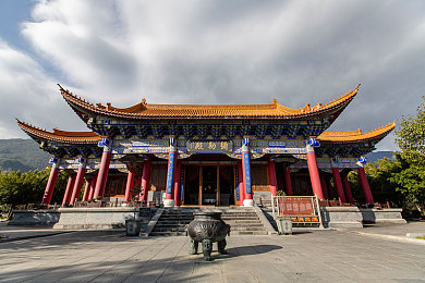 按摩师按到高潮：按摩之旅：体验高潮，规范先行，安全放心之旅-3