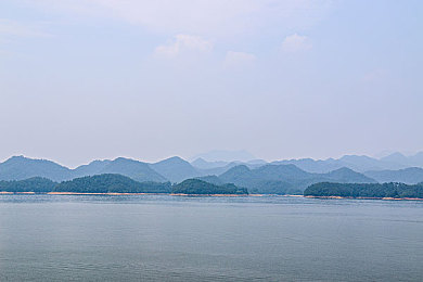 美国XXXX69：隐形霸主启航：揭秘未来空战格局新篇章