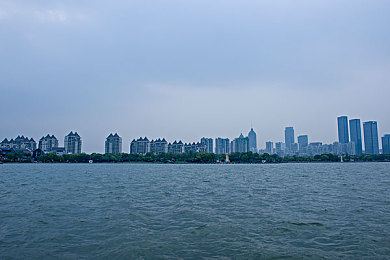 野外车里地震视频怎么播放：生死瞬间，野外地震车辆记录：揭秘珍贵视频播放之道，提升防灾减灾意识-3