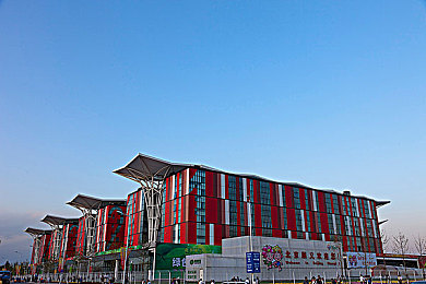 老师用丝袜脚摩擦jJJ：成人娱乐揭秘：丝袜诱惑与禁忌边界的故事引人深思-3