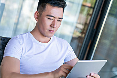 黄色件app下载3.0.3免费：功能焕新免费大放送，＂黄色件＂APP引领潮流新体验-3