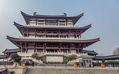 小嫩批日出水：晨露奇观：揭秘植物生长奥秘之旅-3