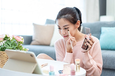 成年人的世界一个就够了：“精简生活，悦享人生：探寻简约之美，成就幸福人生之旅”-4