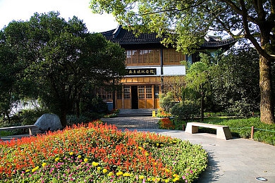 欧洲一区：揭秘电竞星河：欧洲电竞市场崛起，璀璨未来瞩目全球-4