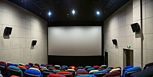 抽搐一进一出动态图：趣味无限，表情包新宠：轻松互动的“抽搐一进一出”动态图走红网络-4