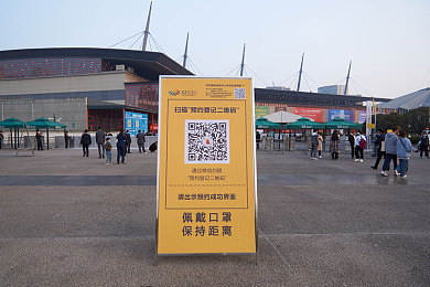 陈冠希吃阿娇的奶头图：网络谣言终结者：揭秘真假情缘之谜-2